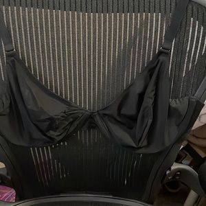 CUUP bra size 38G, black color.